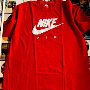 Nike tee